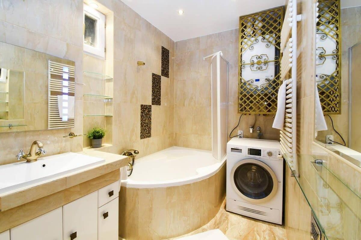 Very Very Spacious New Appartamento Budapest