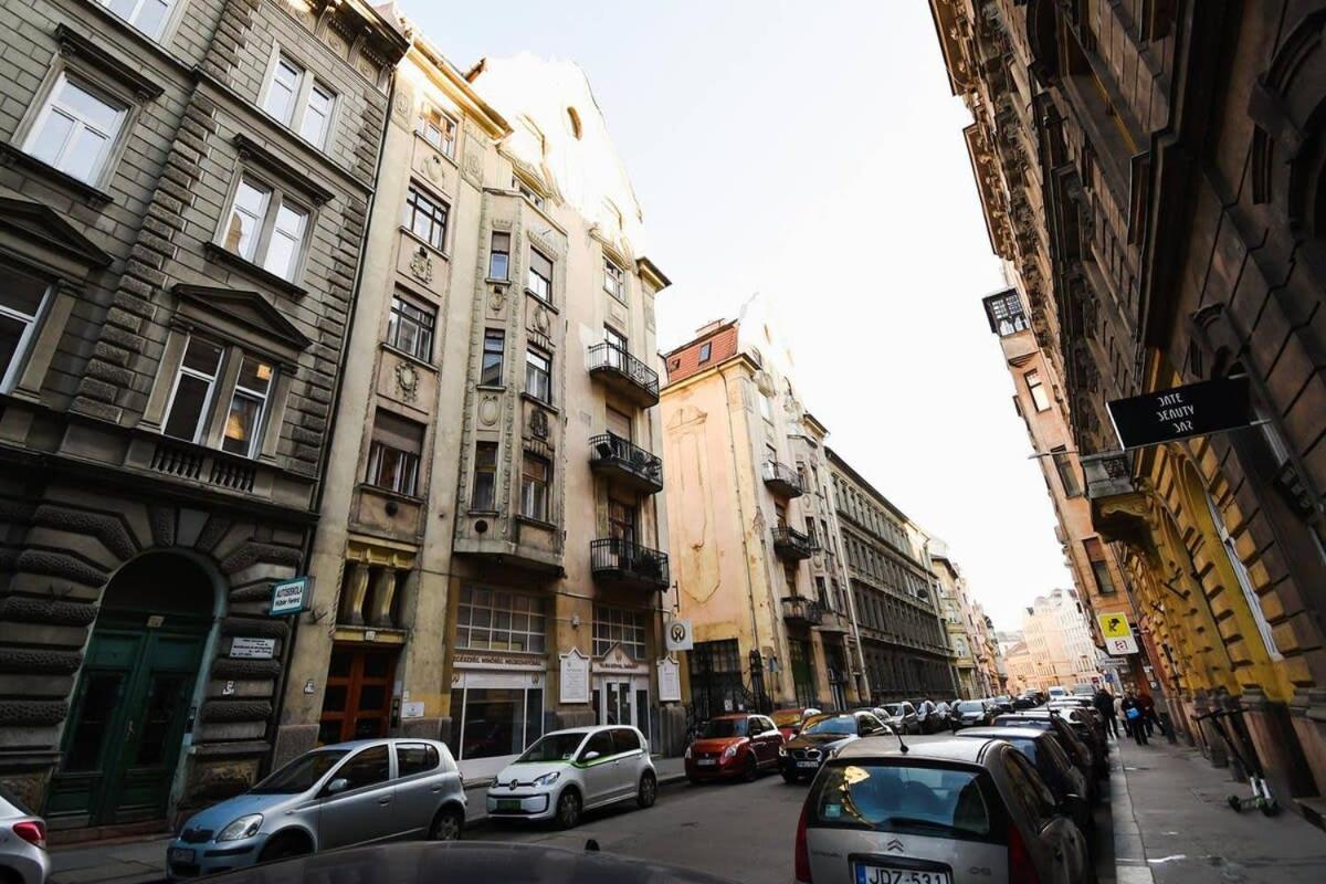 Very Very Spacious New * Budapesta